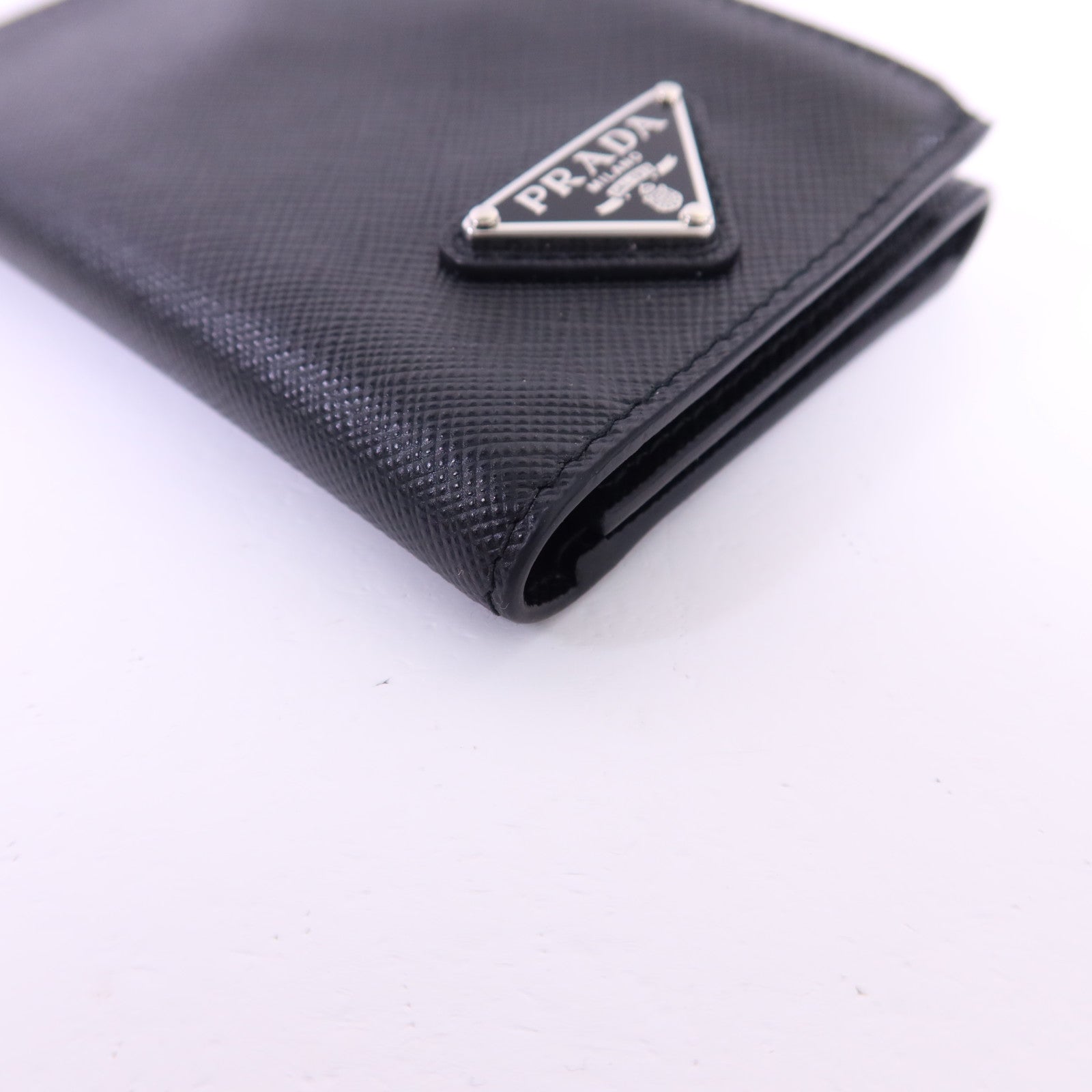 PRADA Saffiano皮革Trifold Wallet銀扣錢包
