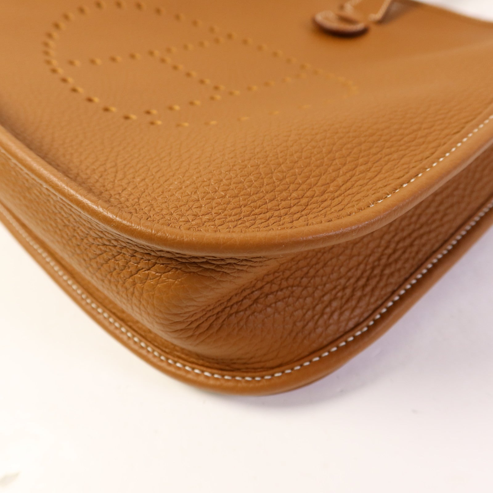 HERMES Clemence皮革Evelyne PM銀扣肩背袋Gold