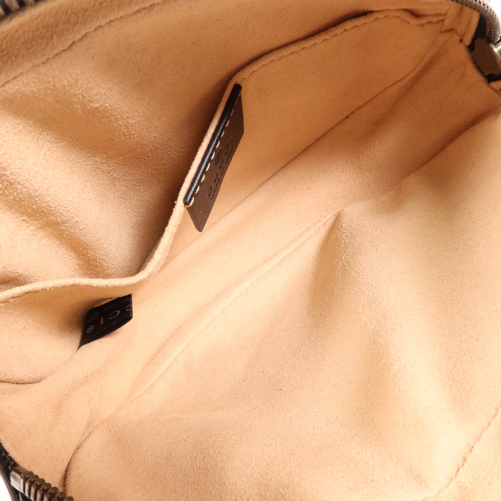 GUCCI 牛皮皮革GG Marmont Waist金扣腰包