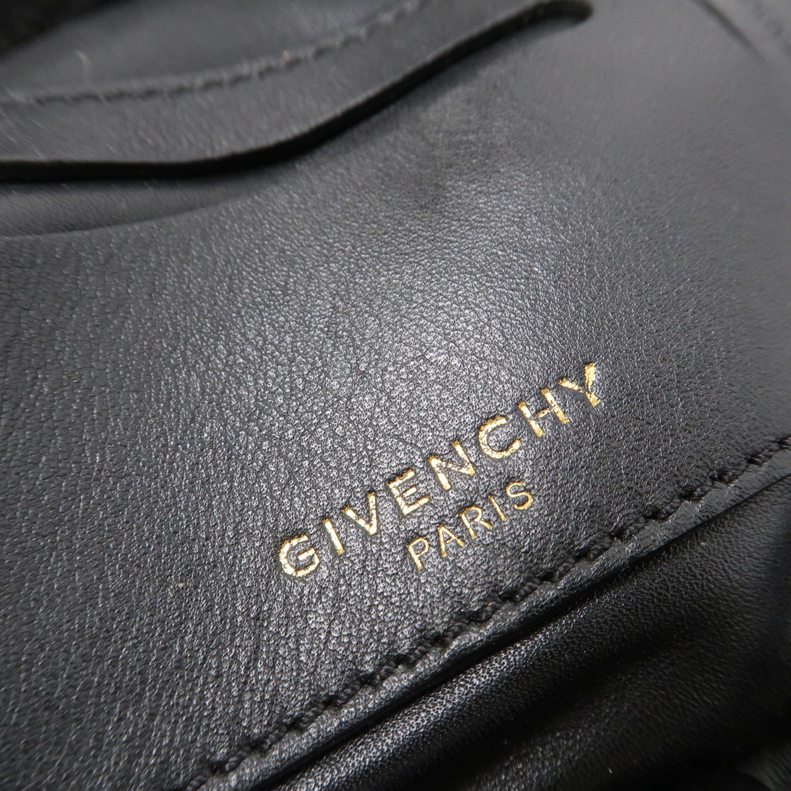 GIVENCHY 【激減優惠】羊皮皮革2 Way Star Backpack銀扣背包黑色