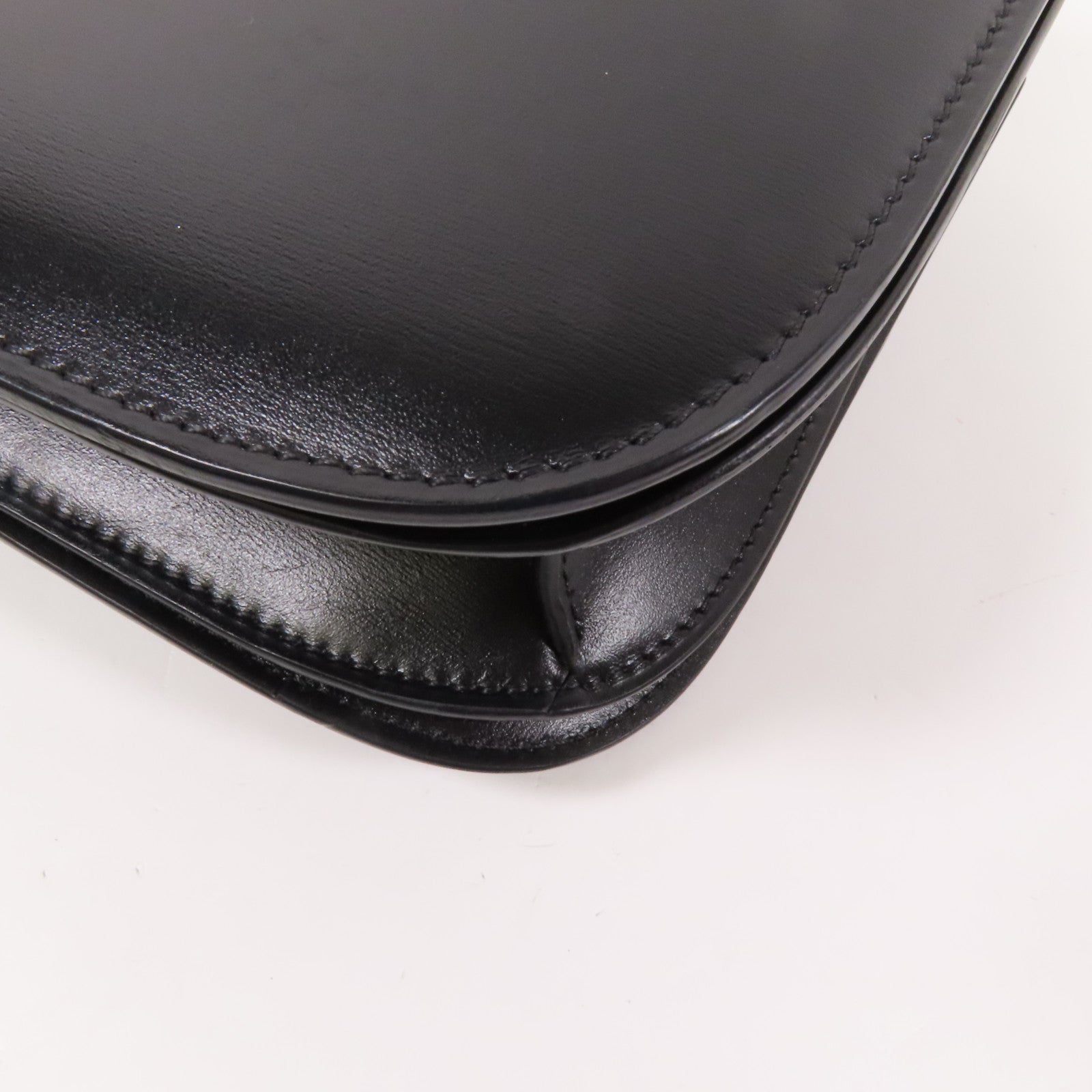 CELINE 牛皮皮革Classic Box金扣肩背袋