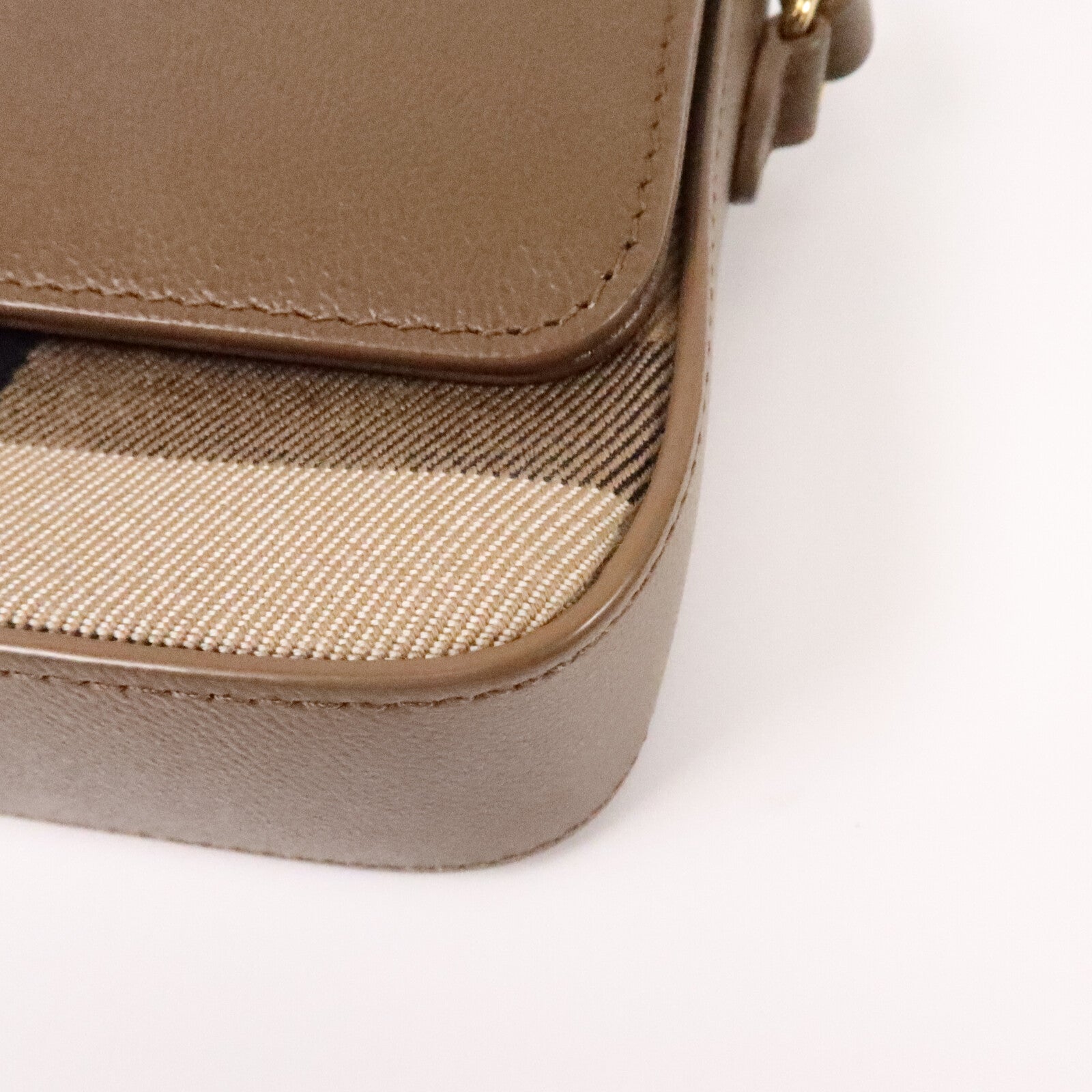 BURBERRY 帆布/牛皮皮革Hampshire肩背袋