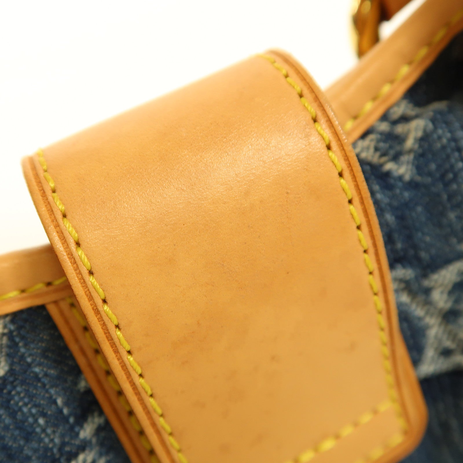LOUIS VUITTON Monogram Denim Pleaty金扣手挽袋