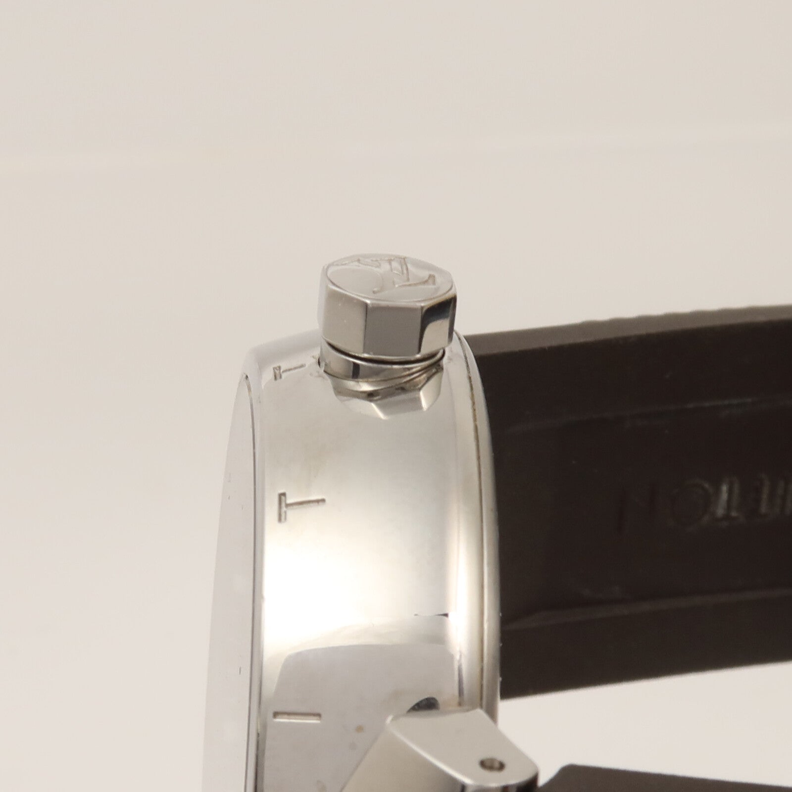 LOUIS VUITTON Tambour Q1111