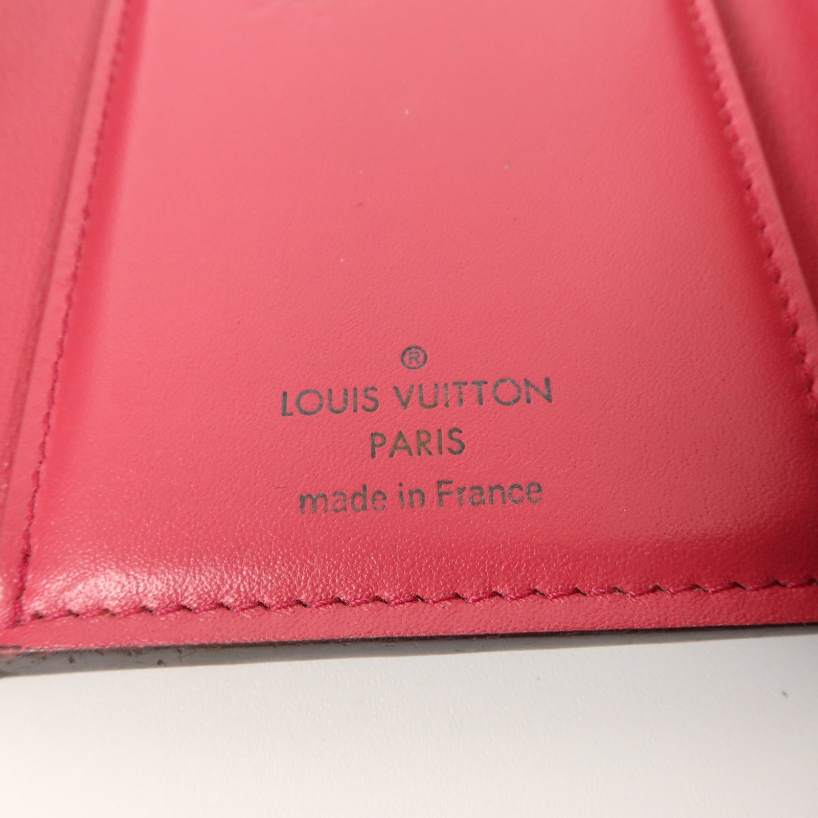 LOUIS VUITTON 牛皮皮革Capucines Compact金扣錢包