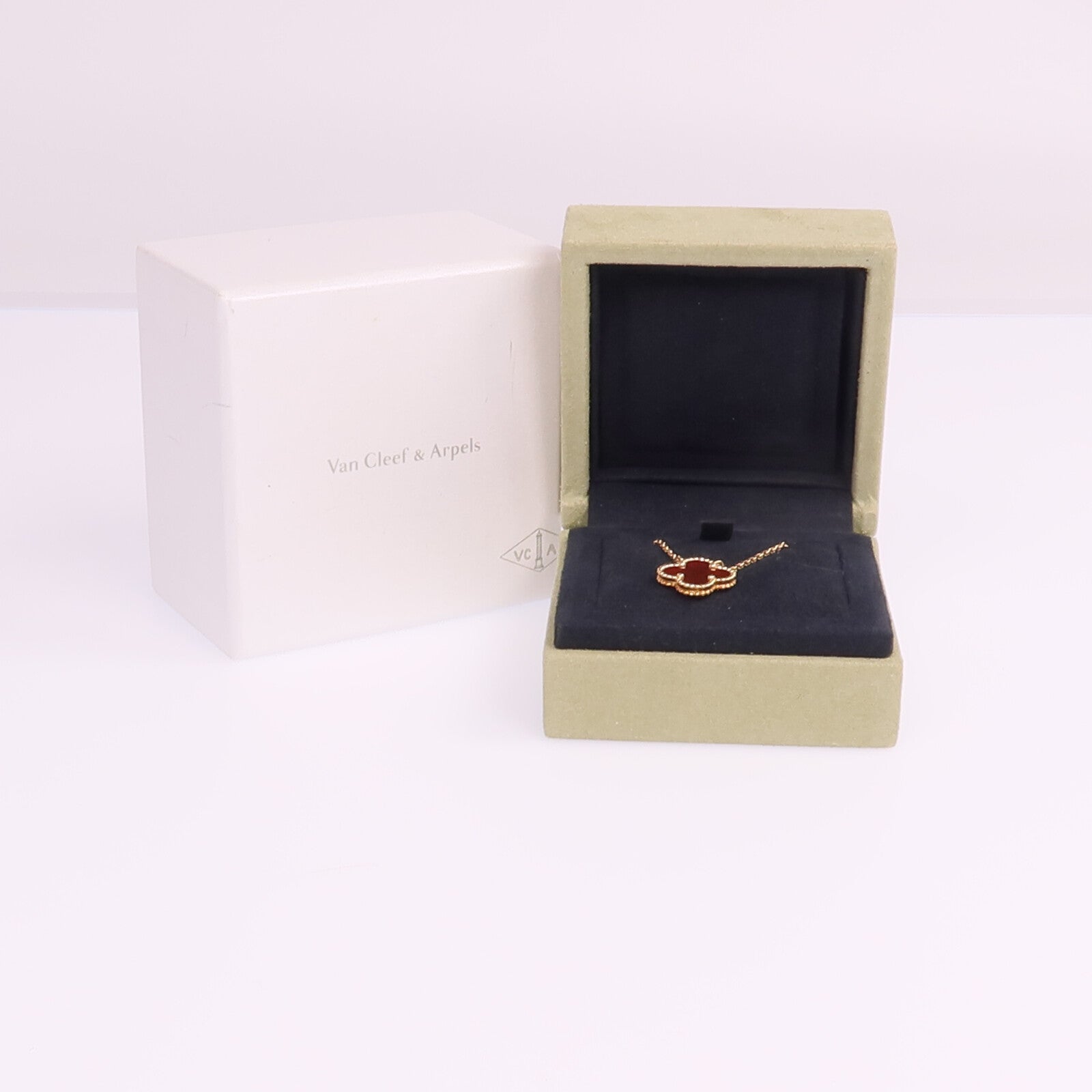 Van Cleef & Arpels 18K黃金/紅玉髓Vintage Alhambra Pendant項鍊