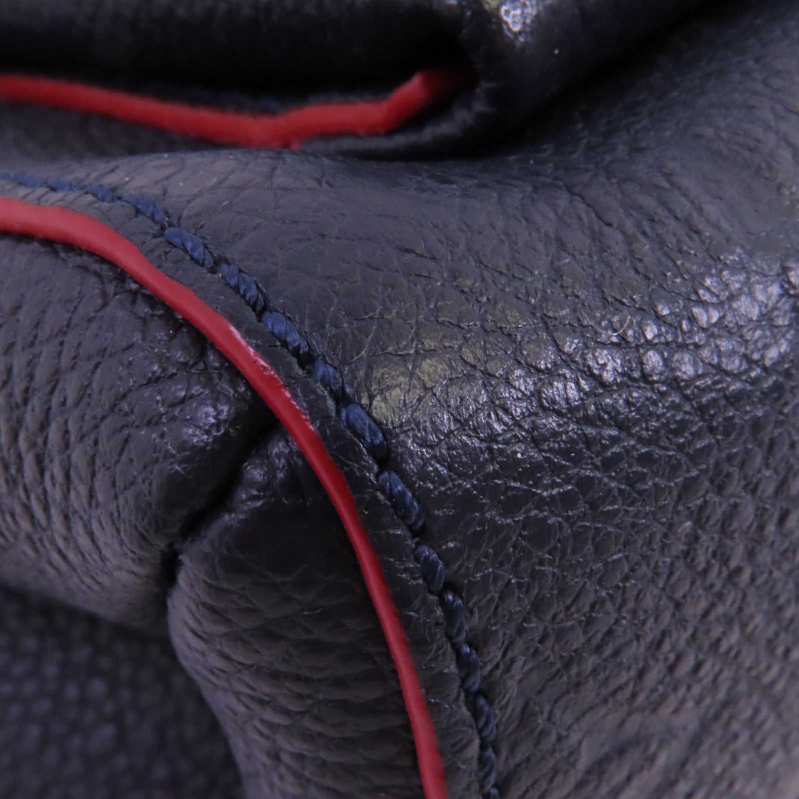 LOUIS VUITTON Monogram Empreinte Vavin PM金扣鏈帶肩背袋