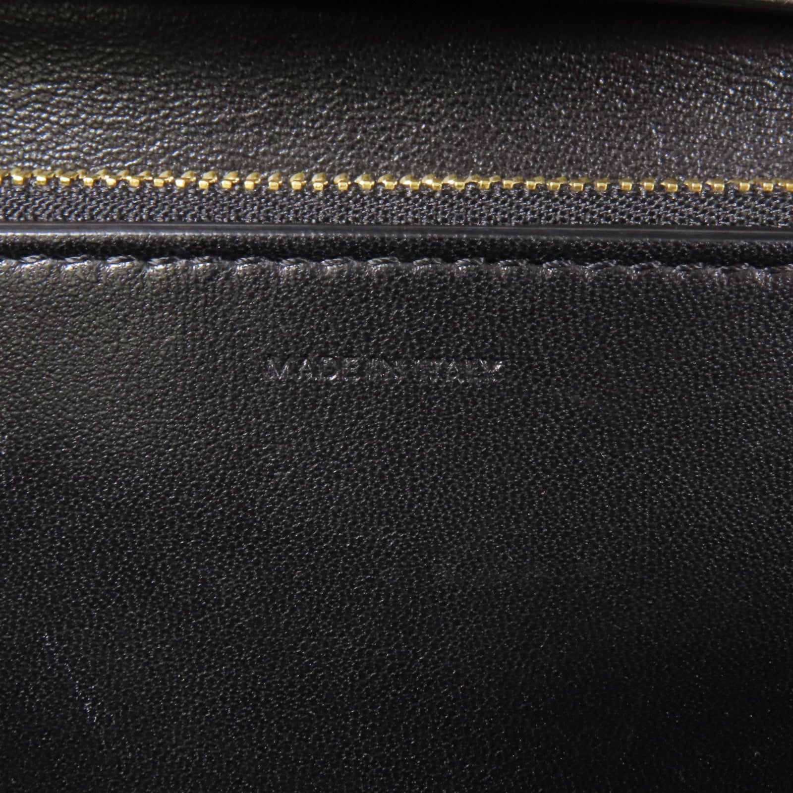 CELINE 牛皮皮革Classic Box金扣肩背袋