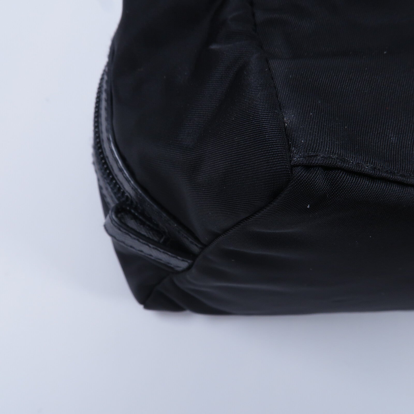 PRADA 尼龍/Saffiano皮革 Re Nylon Triangle Logo Travel Pouch手提包