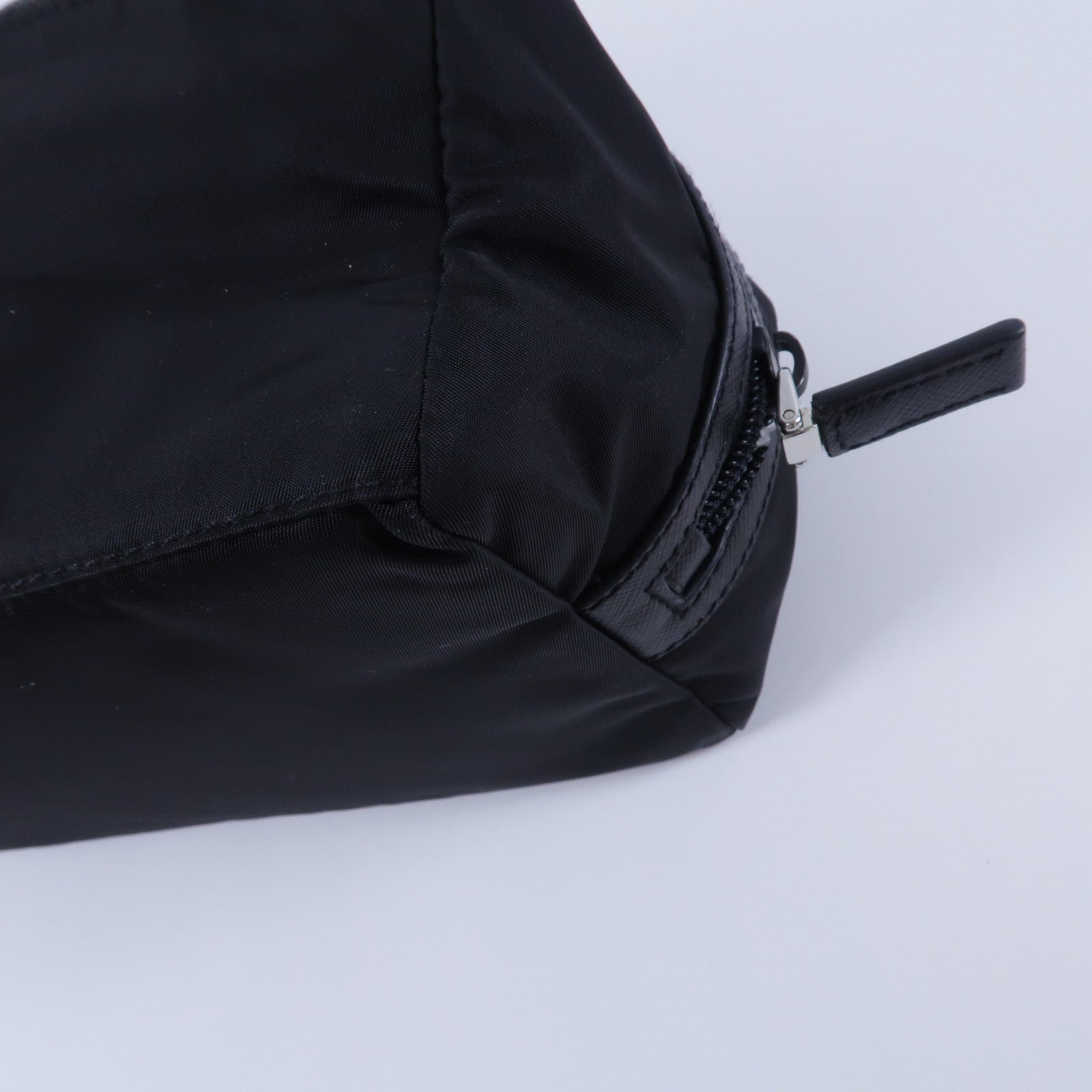 PRADA 尼龍/Saffiano皮革 Re Nylon Triangle Logo Travel Pouch手提包