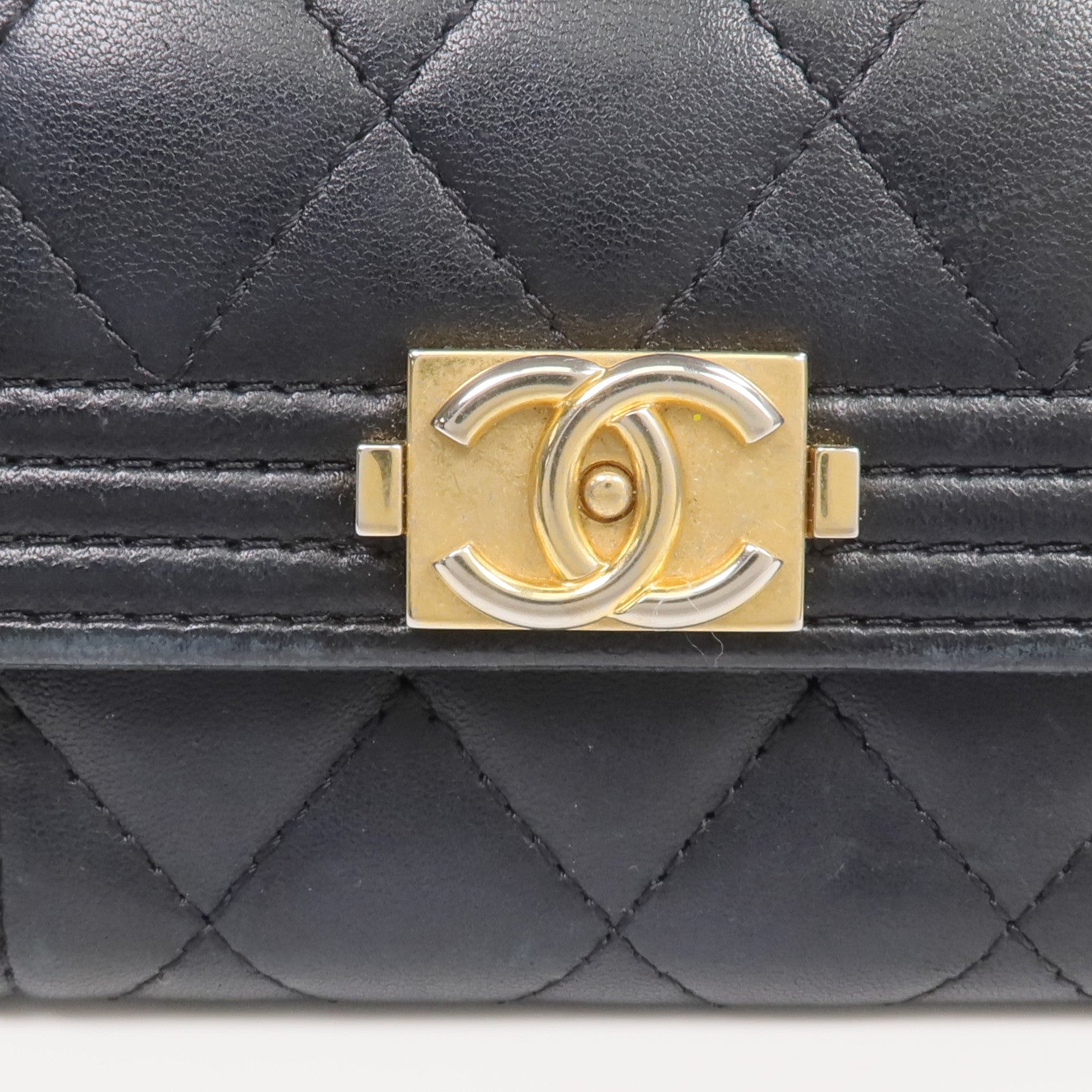 CHANEL 羊皮皮革Boy Wallet金扣零錢包