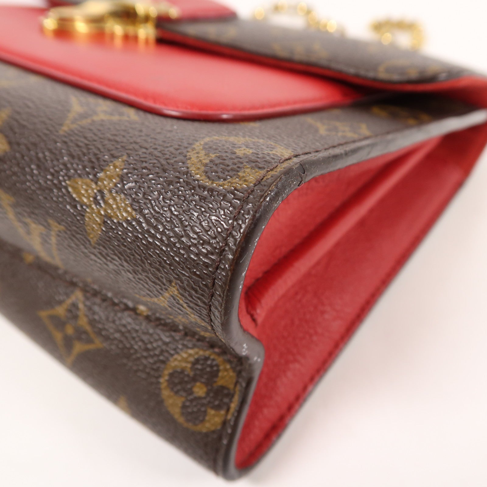 LOUIS VUITTON Monogram Victoire金扣鏈帶肩背袋