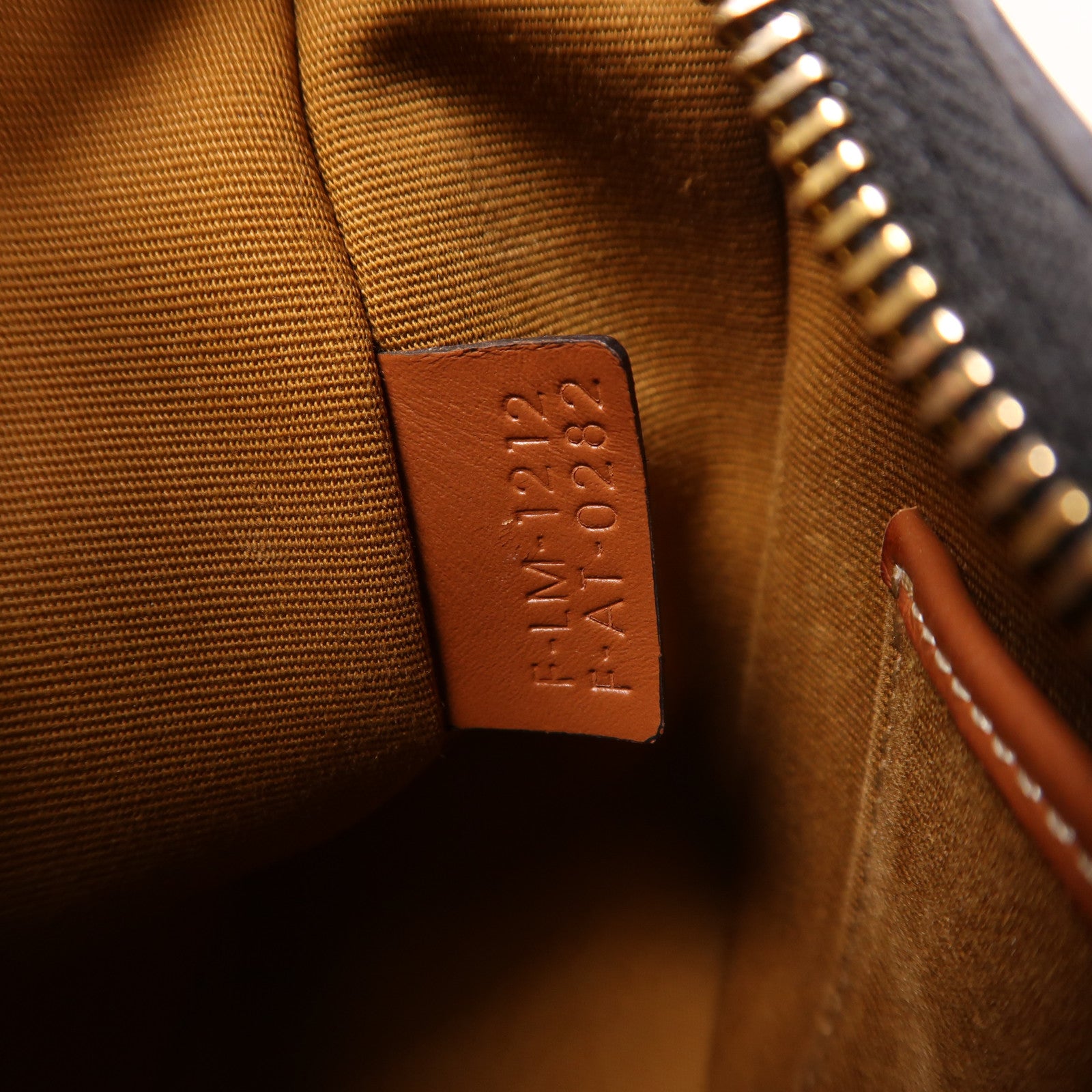 CELINE 塗層帆布Ava金扣肩背袋