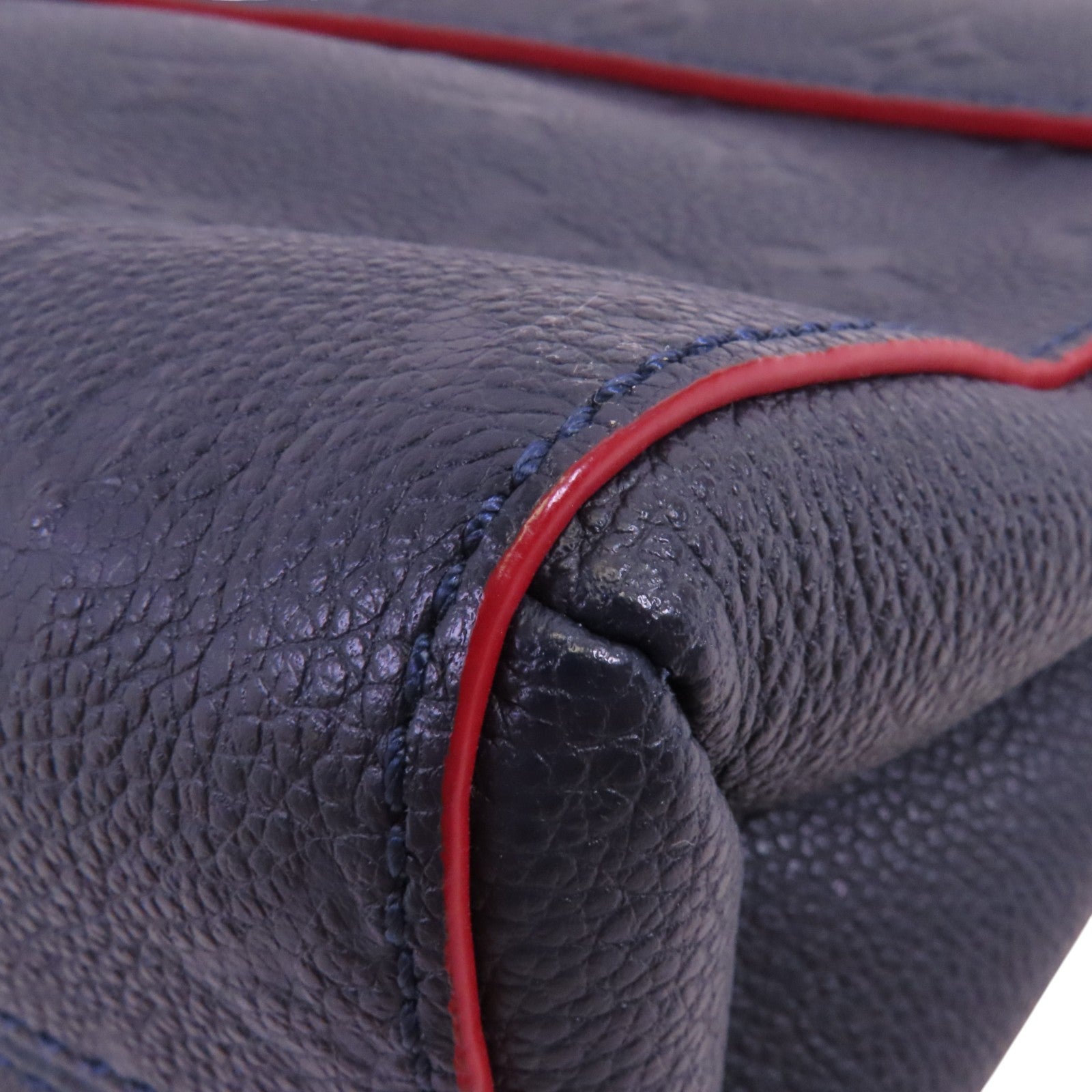 LOUIS VUITTON Monogram Empreinte Vavin PM金扣鏈帶肩背袋