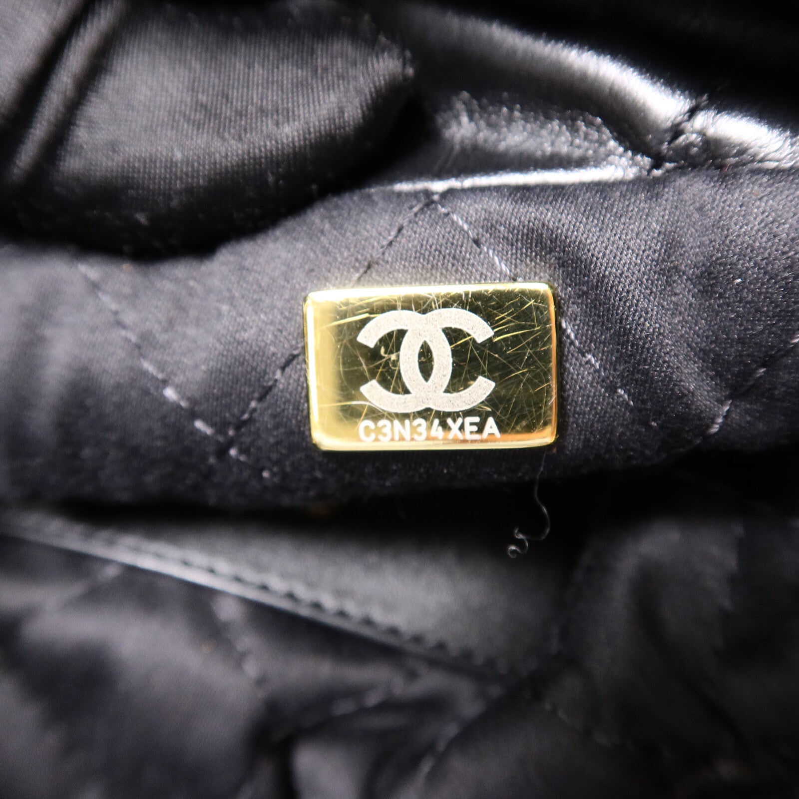 CHANEL 牛皮皮革Chanel 22 Mini鏈帶肩背袋