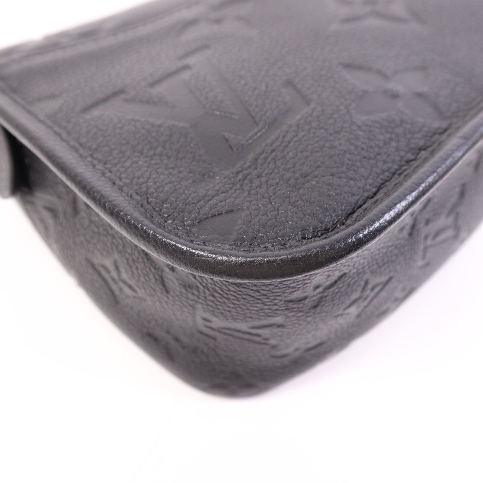 LOUIS VUITTON Monogram Empreinte Diane金扣肩背袋