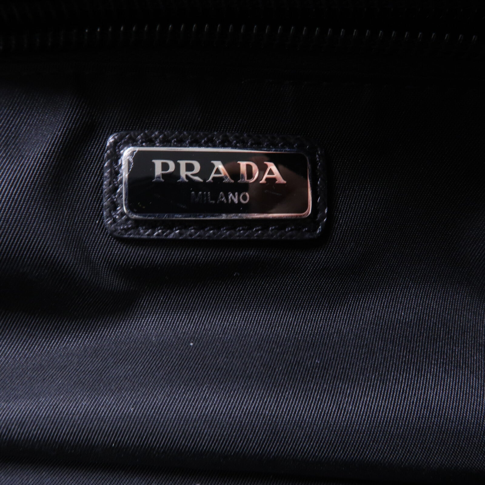 PRADA 尼龍/Saffiano皮革 Re Nylon Triangle Logo Travel Pouch手提包