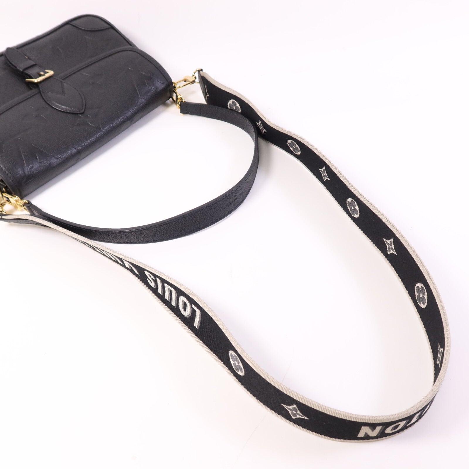 LOUIS VUITTON Monogram Empreinte Diane金扣肩背袋
