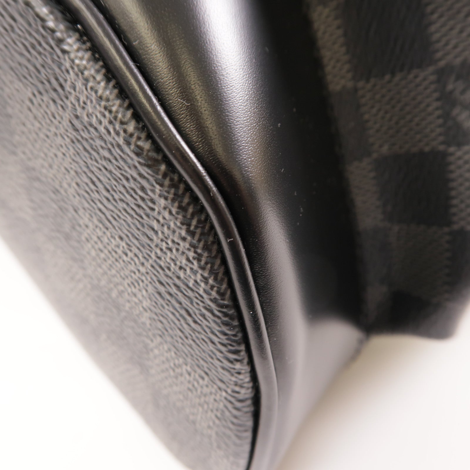 LOUIS VUITTON Damier Graphite Christopher MM銀扣背包黑色
