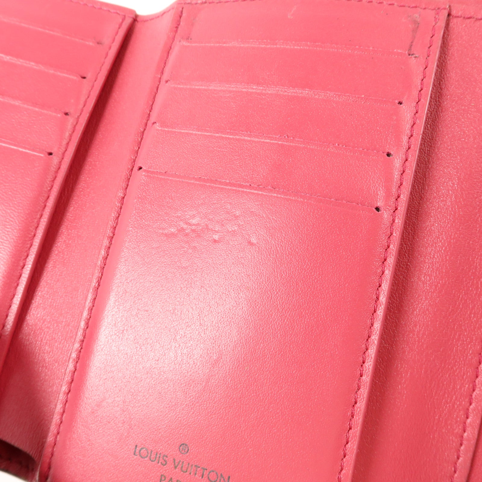 LOUIS VUITTON 牛皮皮革Capucines Compact金扣錢包