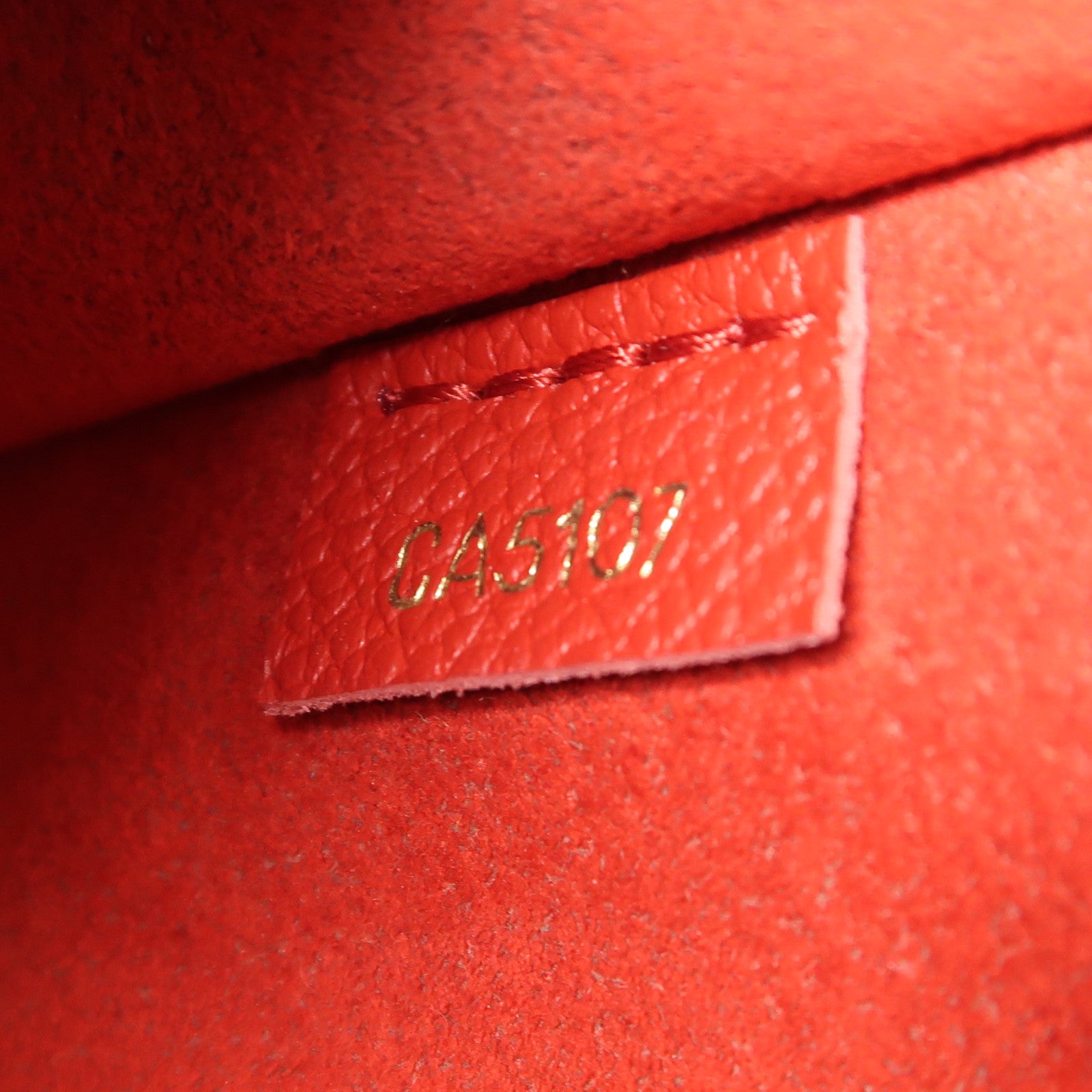 LOUIS VUITTON Monogram Victoire金扣鏈帶肩背袋