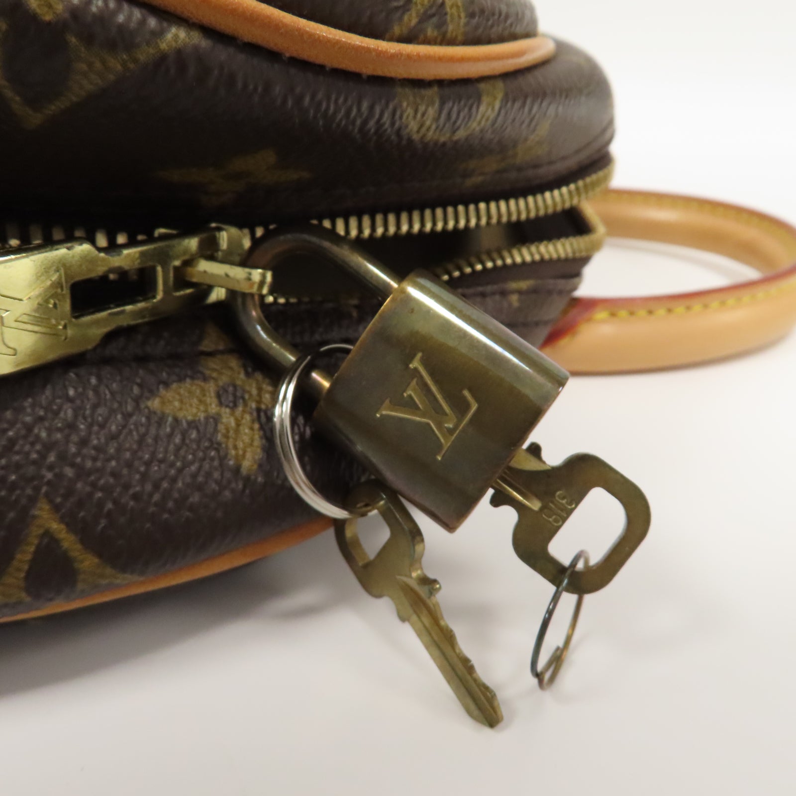 LOUIS VUITTON Monogram Trouville金扣手挽袋啡色