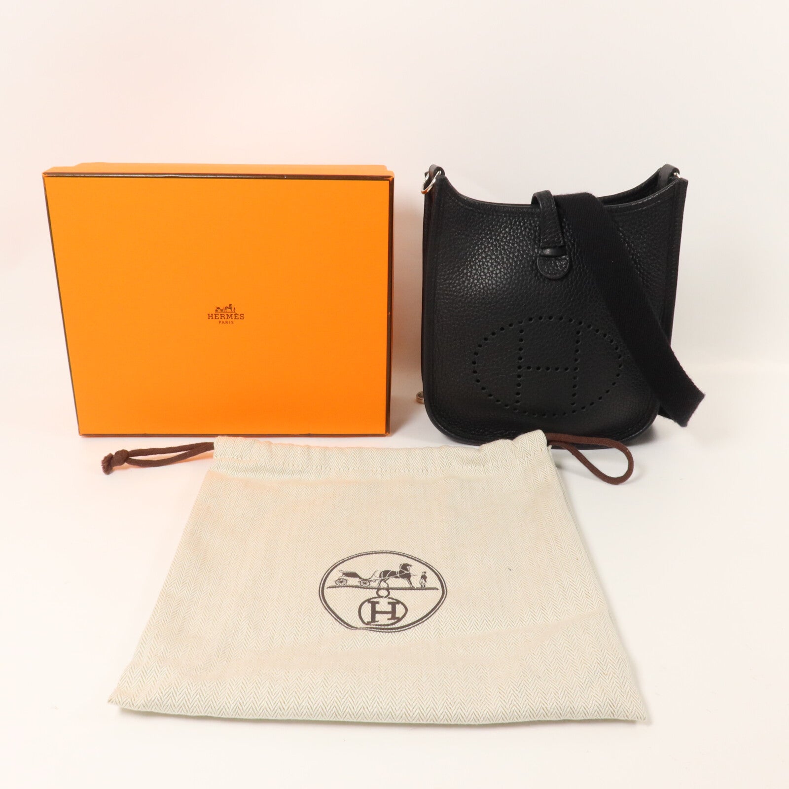 HERMES Clemence皮革Evelyne TPM肩背袋Noir
