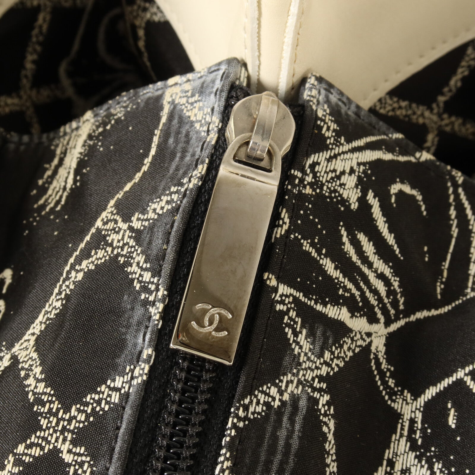 CHANEL 牛皮皮革Essential Tote Bag手挽袋