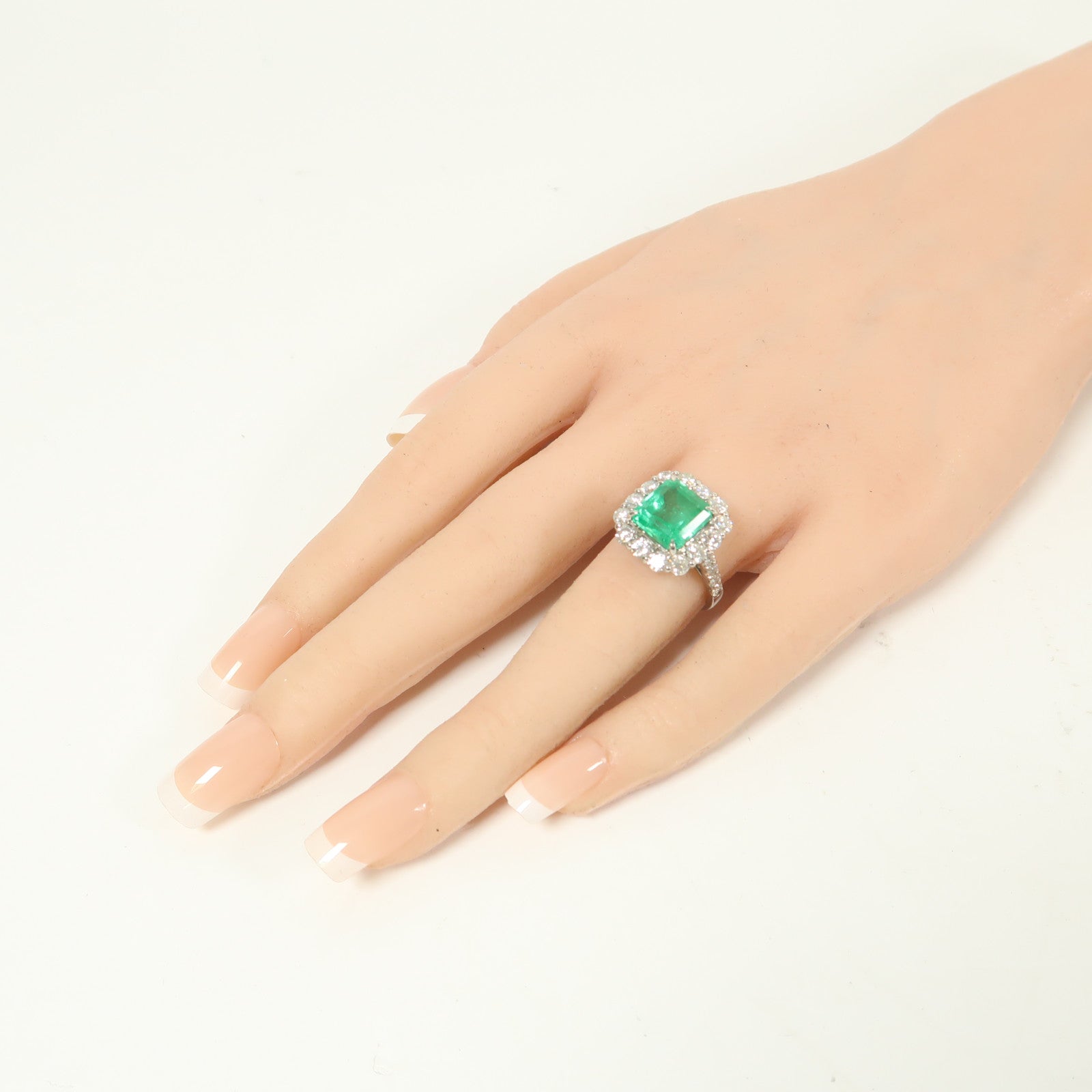 JEWELRY 【激減優惠】PT900鉑金 Ring 4.7ct綠寶石/1.78ct鑽石戒指銀色US#6.5