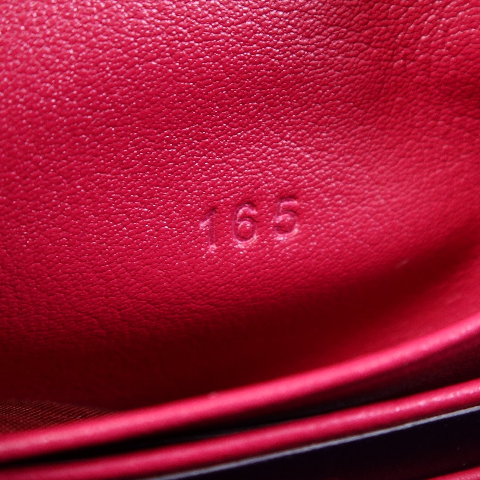 PRADA 牛皮皮革Long Wallet金扣錢包