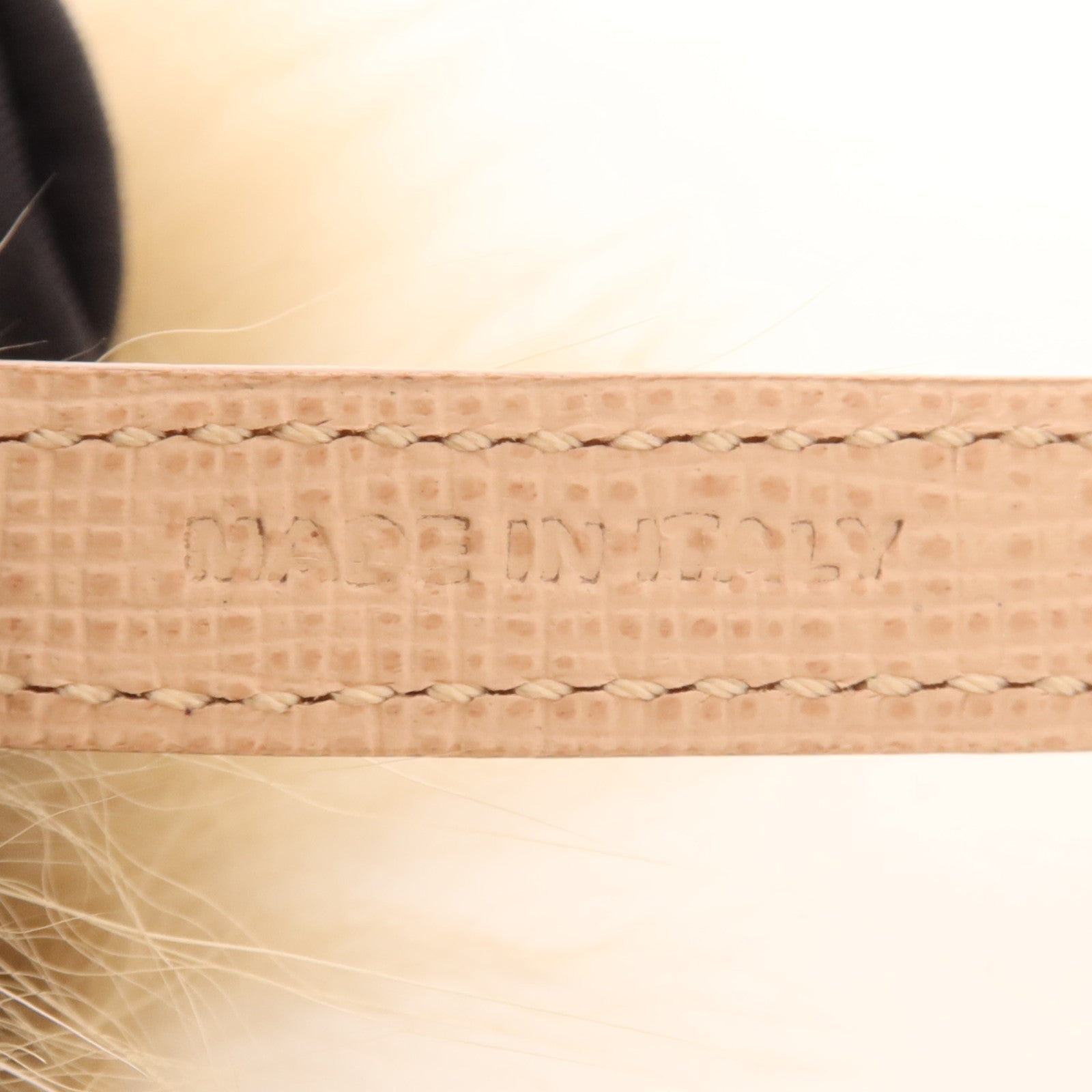 FENDI 毛皮Charm金扣掛飾