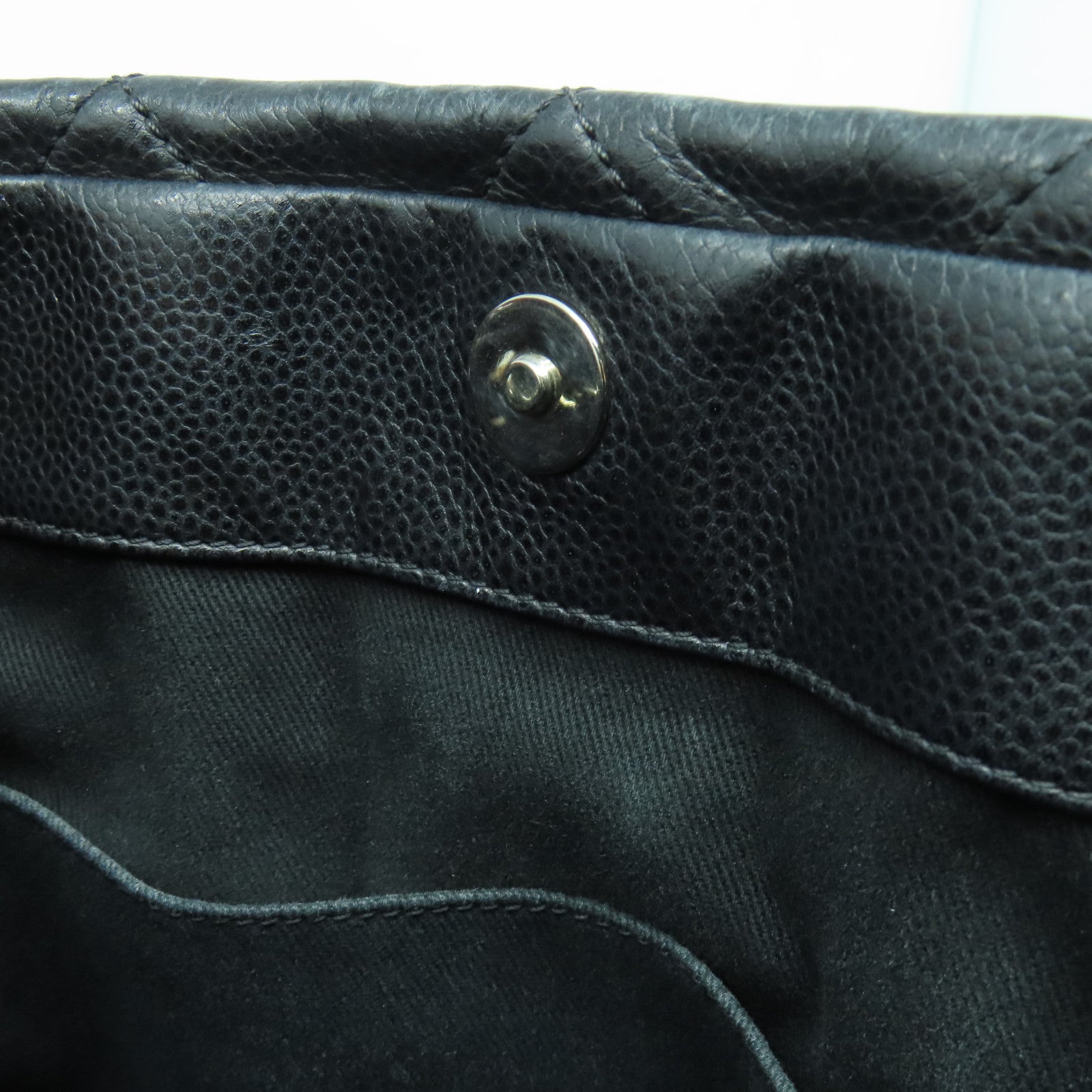 CHANEL 【激減優惠】菱格牛皮皮革Shoulder Bag銀扣肩背袋黑色