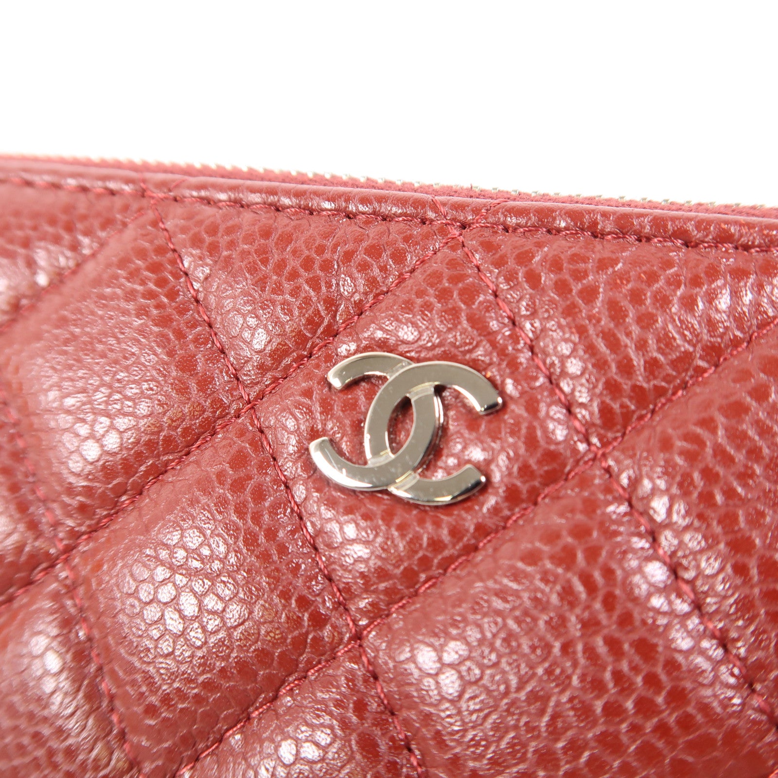 CHANEL 牛皮皮革Pouch銀扣手拿包