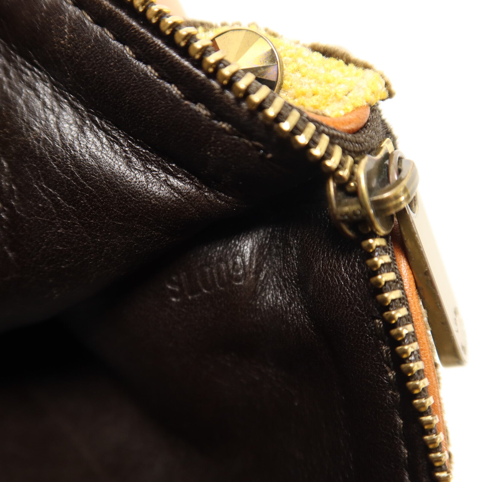 LOUIS VUITTON 牛皮皮革/絨布/鱷魚皮革L'oeil Pochette鏈帶肩背袋