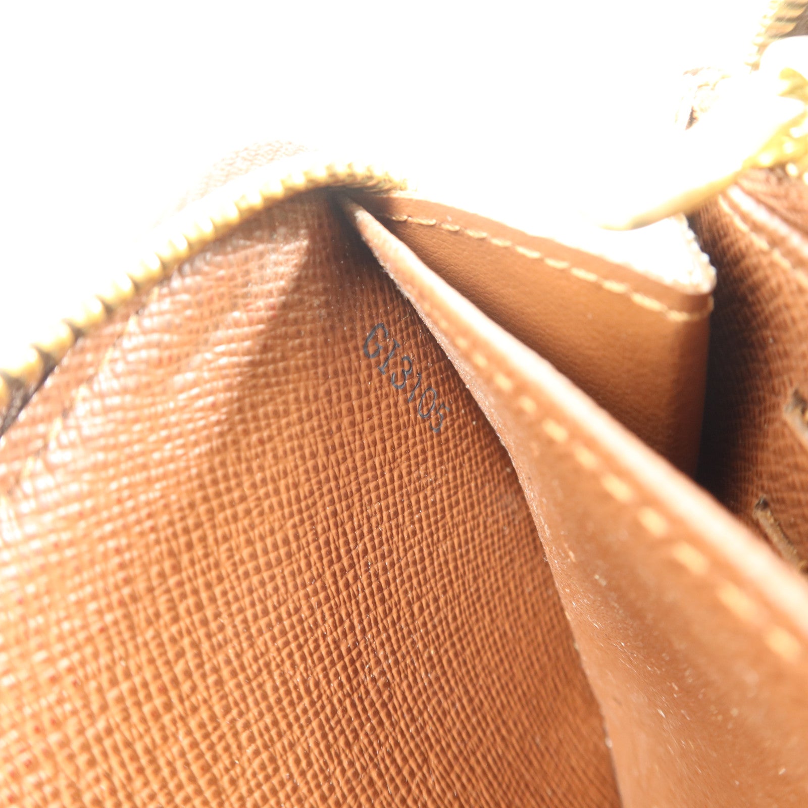 LOUIS VUITTON Monogram Zipper Wallet錢包