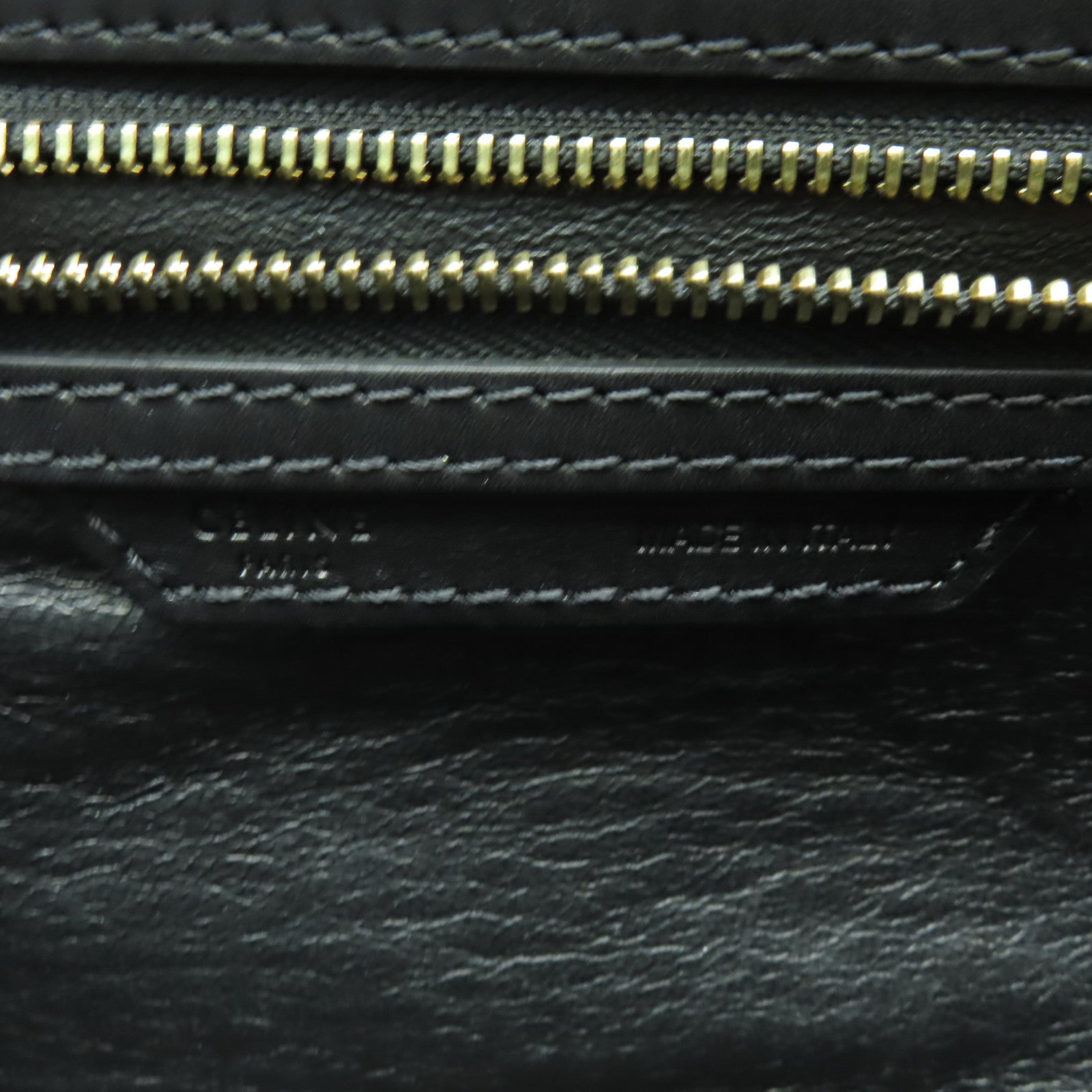 CELINE 【激減優惠】蛇皮皮革Micro Luggage金扣手挽袋米色/黑色