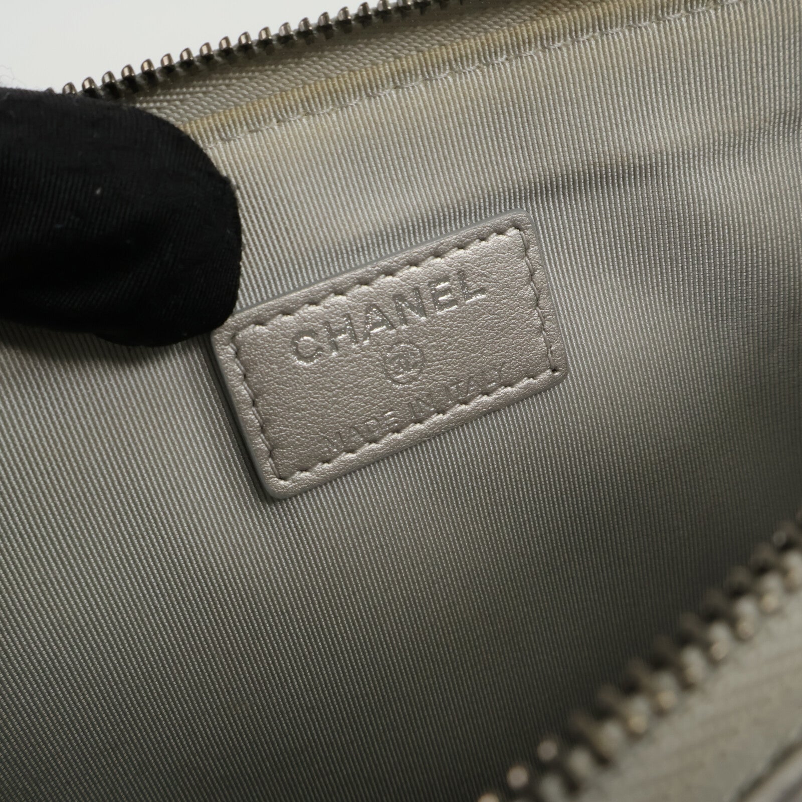 CHANEL 牛皮皮革Multi Pouch Clutch With Chain鏈帶肩背袋