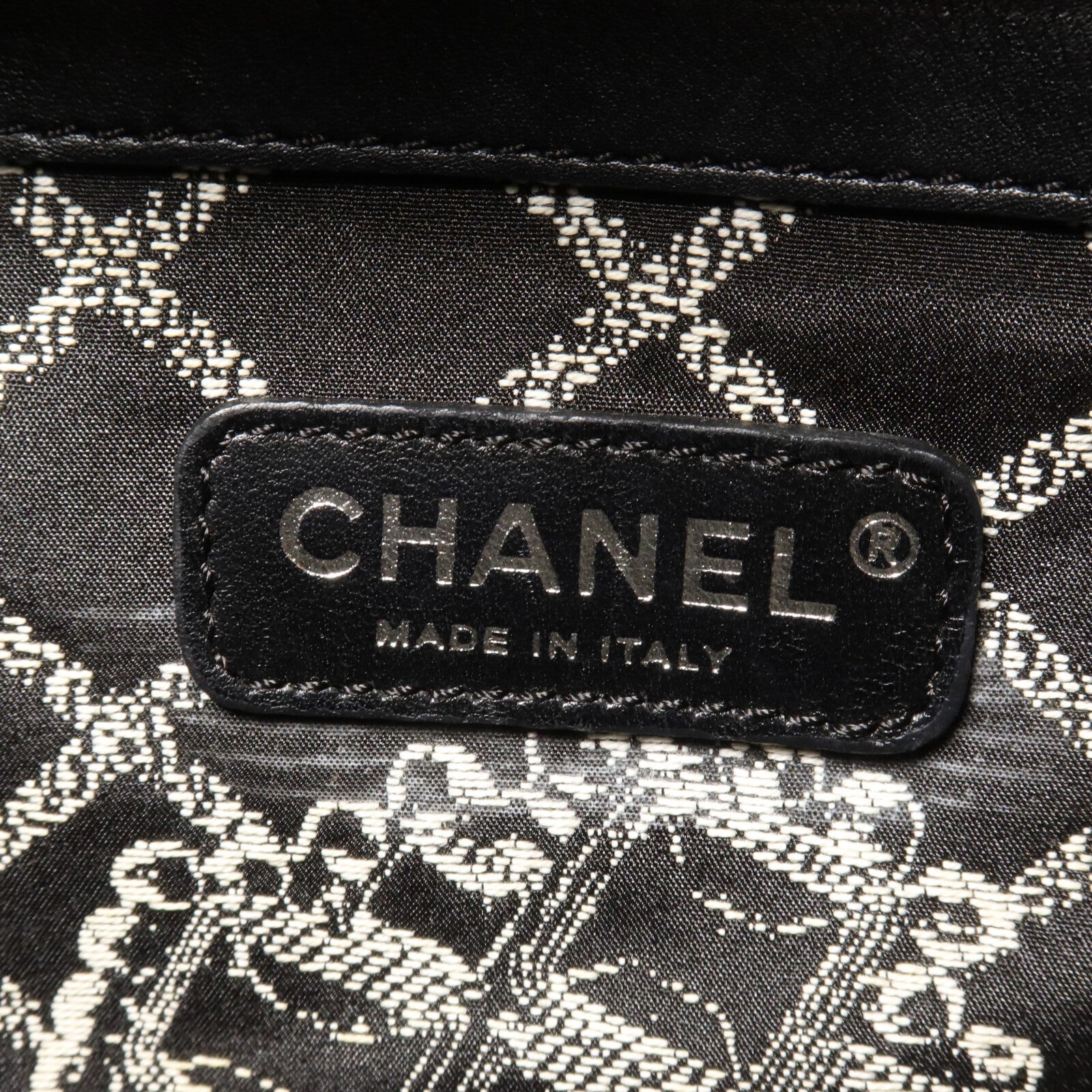 CHANEL 牛皮皮革Essential Tote Bag手挽袋