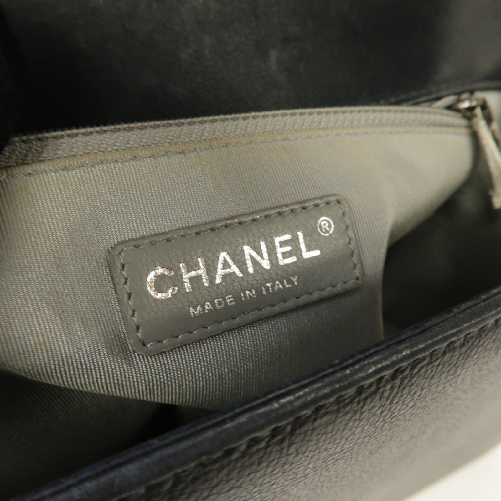 CHANEL 【激減優惠】菱格牛皮皮革Boy Chanel 28cm銀扣鏈帶肩背袋黒色