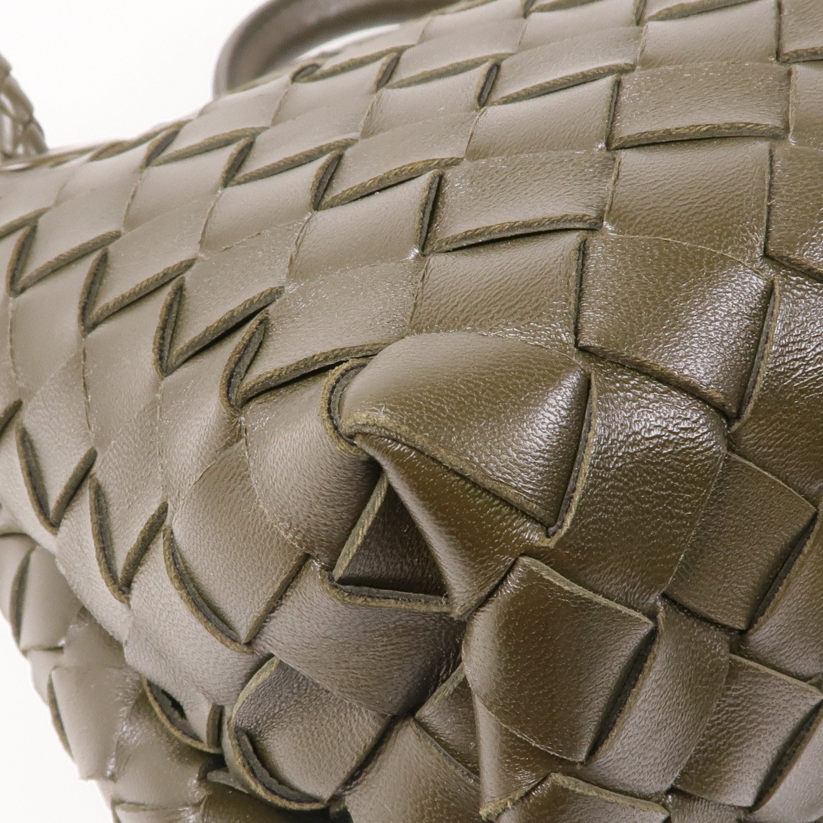 BOTTEGA VENETA 牛皮皮革Andiamo Small金扣手挽肩背兩用袋