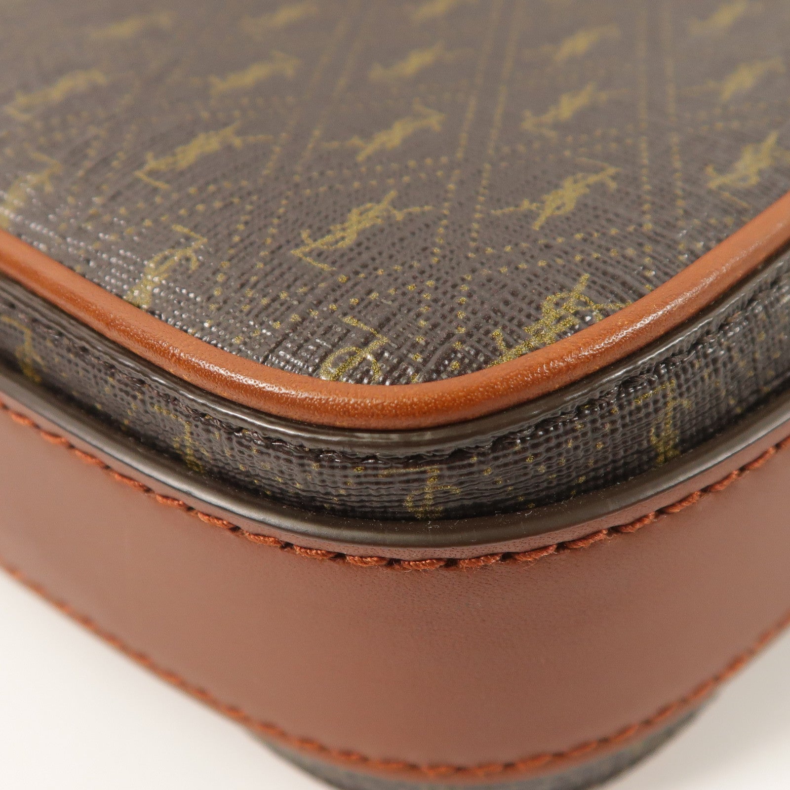 SAINT LAURENT 塗層帆布Le Monogramme Crossbody Bag肩背袋