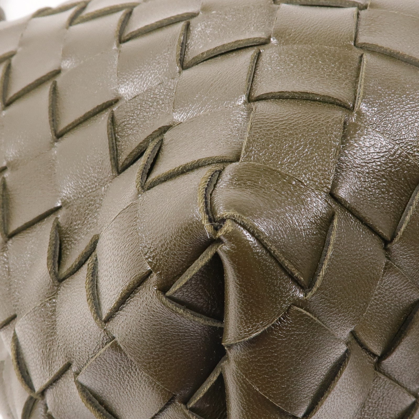 BOTTEGA VENETA 牛皮皮革Andiamo Small金扣手挽肩背兩用袋