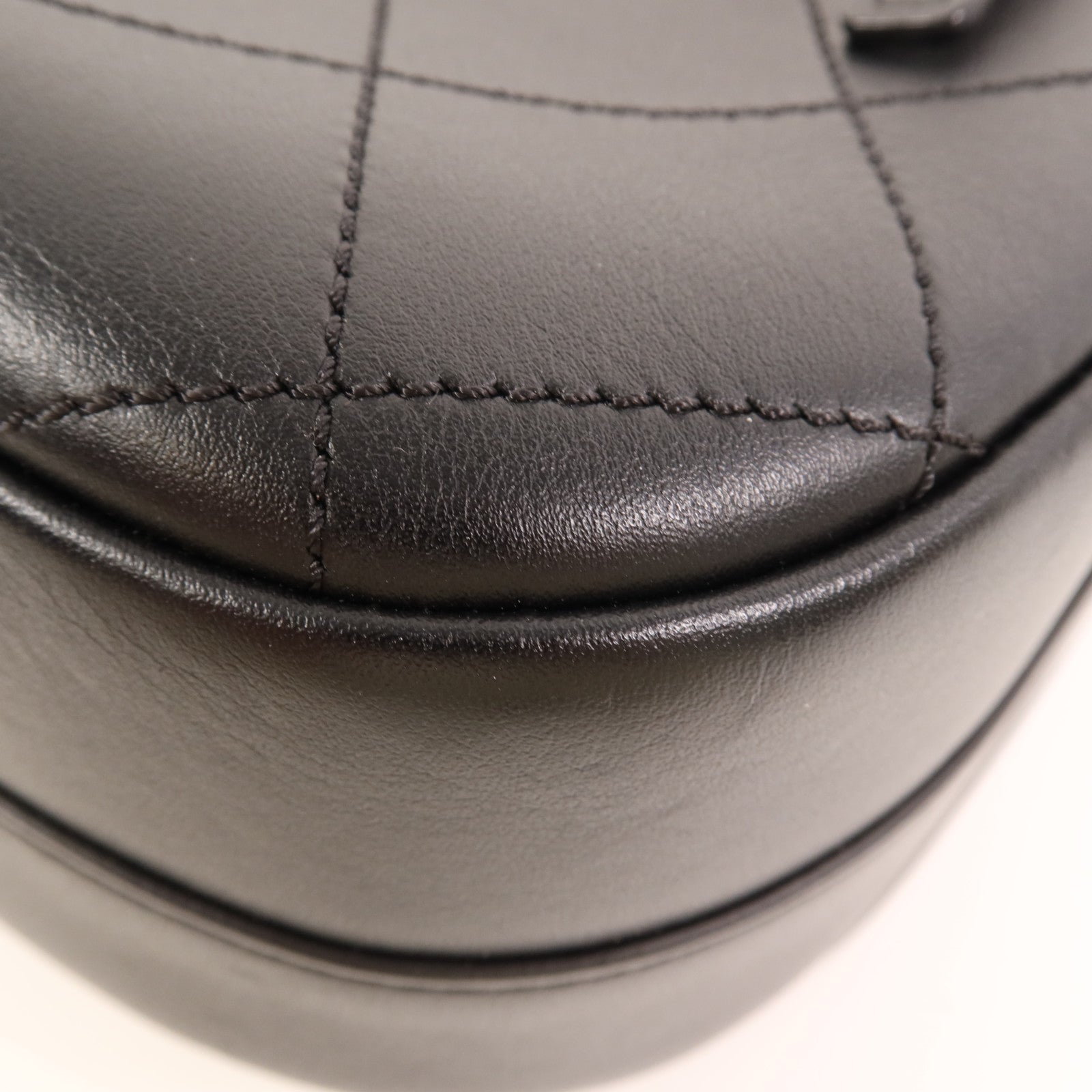 CHANEL 牛皮皮革Chain Shoulder銀扣手挽肩背兩用袋