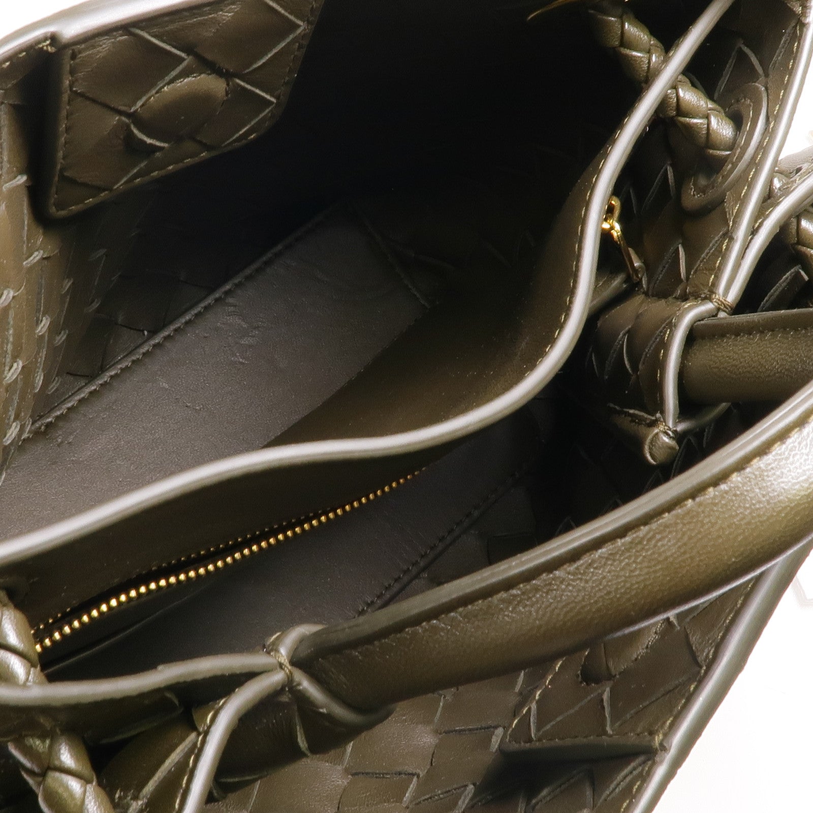 BOTTEGA VENETA 牛皮皮革Andiamo Small金扣手挽肩背兩用袋