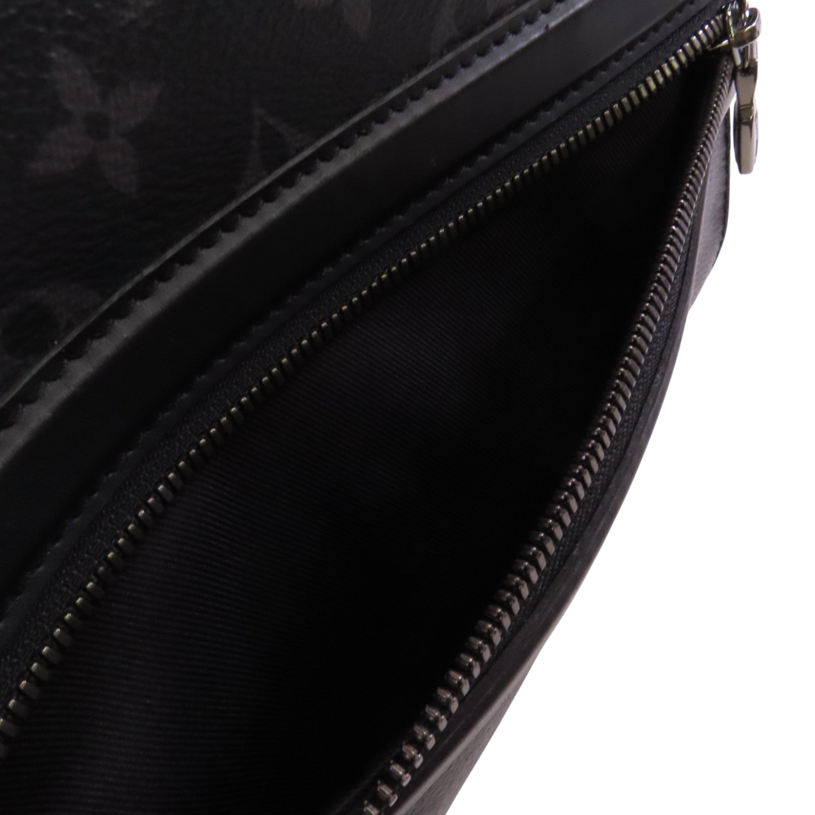 LOUIS VUITTON Monogram Eclipse Odyssey Messenger PM銀扣肩背袋