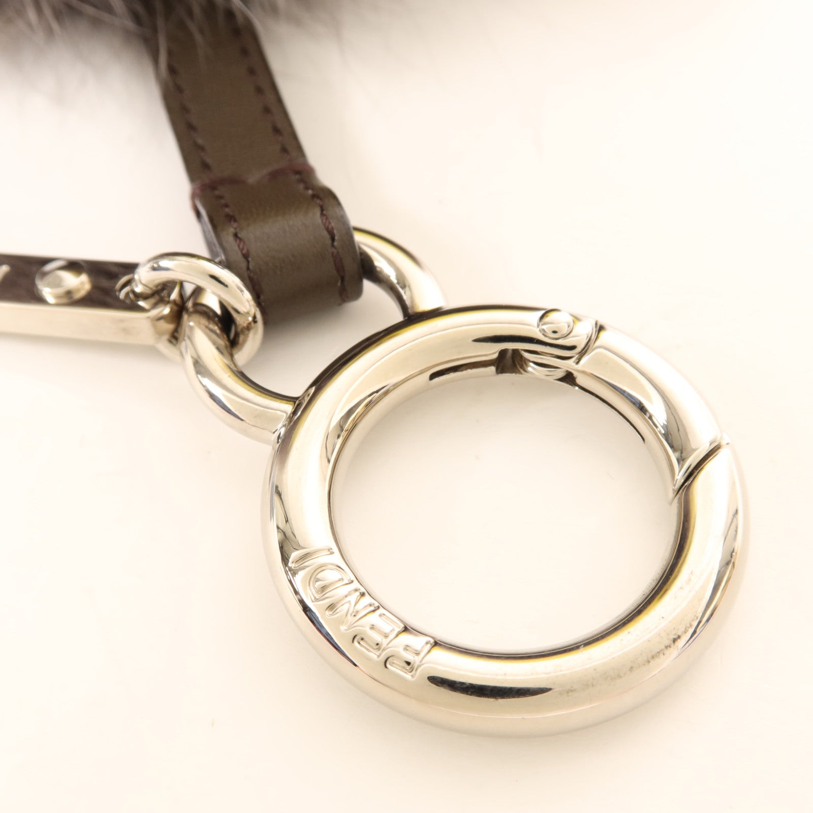 FENDI 毛皮Charm銀扣掛飾