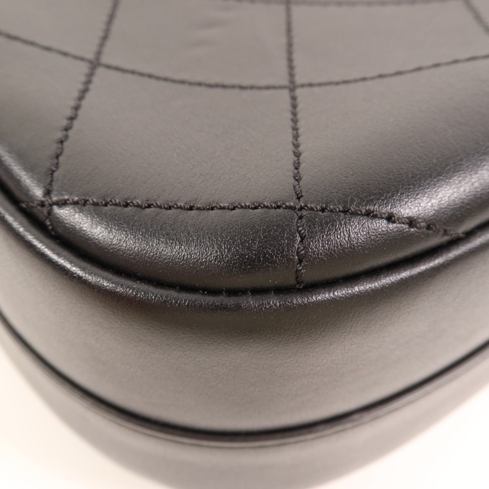 CHANEL 牛皮皮革Chain Shoulder銀扣手挽肩背兩用袋