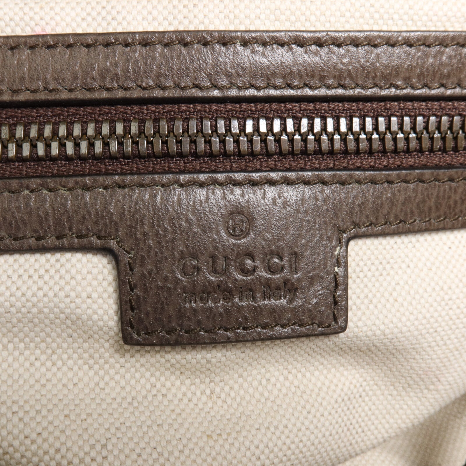 GUCCI 塗層帆布GG Supreme Backpack背包