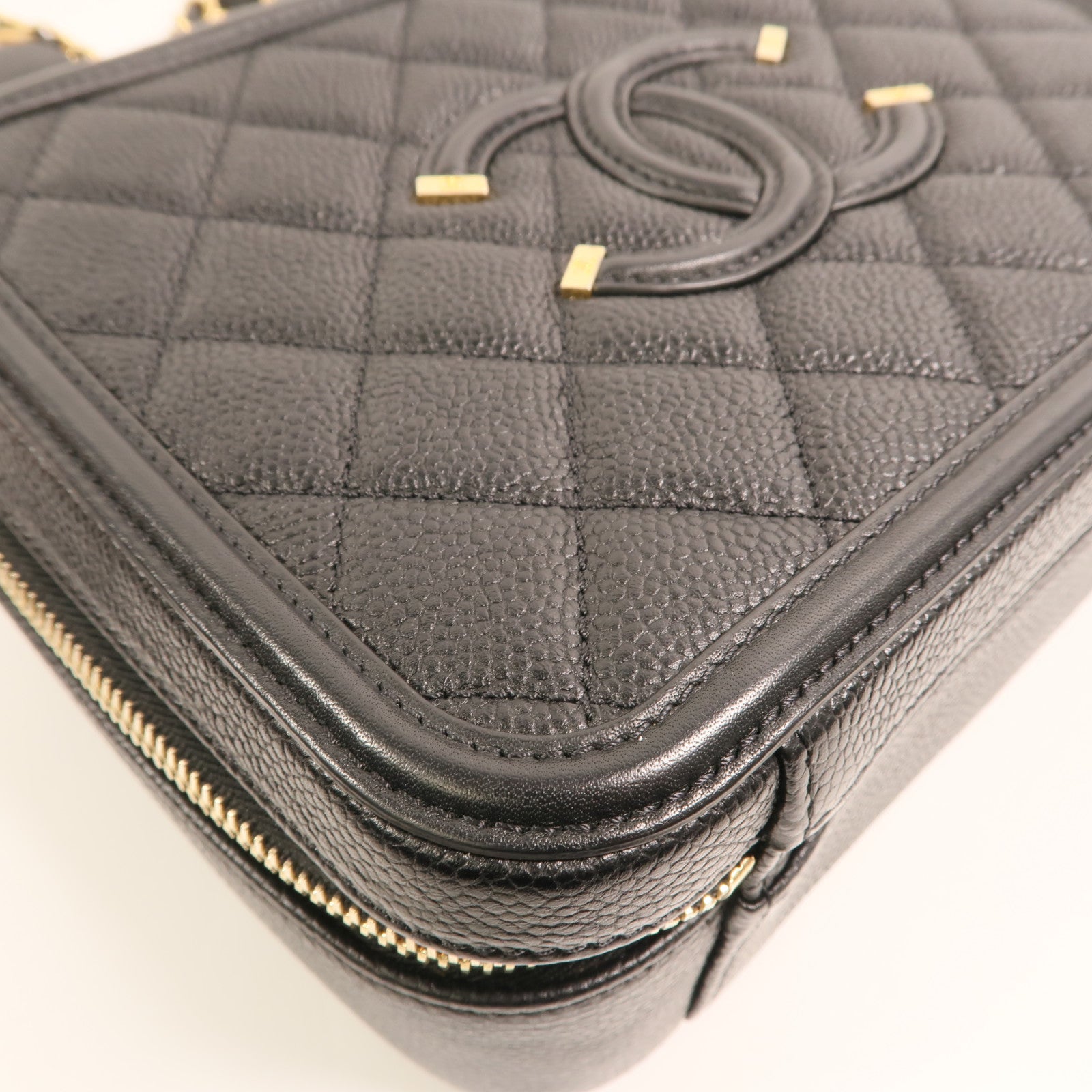 CHANEL 牛皮皮革Vanity Case金扣手挽肩背兩用袋