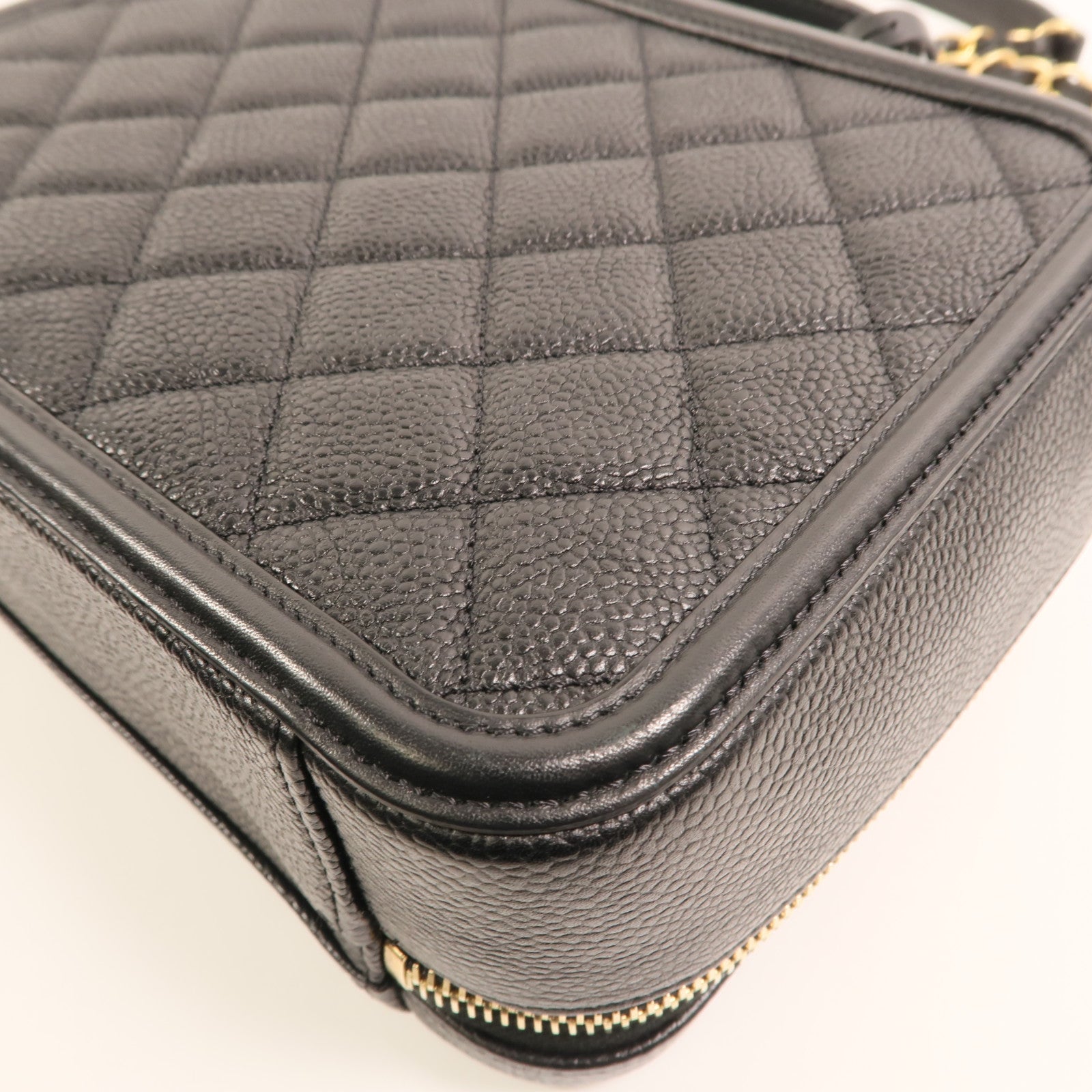 CHANEL 牛皮皮革Vanity Case金扣手挽肩背兩用袋